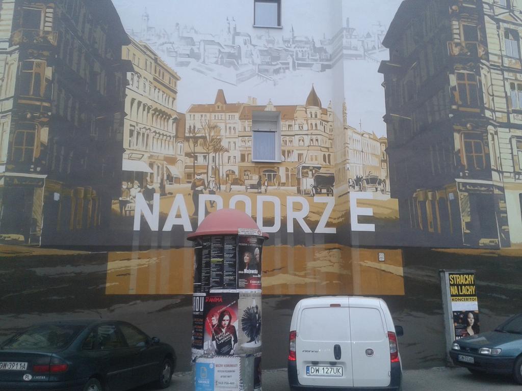 Apartament Venge -Cale Mieszkanie 46M2 Na Wylacznosc - Z Jedna Sypialnia I Jednym Sypialno-Salonem -3 Pietro Bez Windy- Rezerwacja Bez Karty Kredytowej-Klimatyzacja-Netflix-2 Lozeczka Dzieciece- Bezplatny Parking Publiczny فروتسواف المظهر الخارجي الصورة