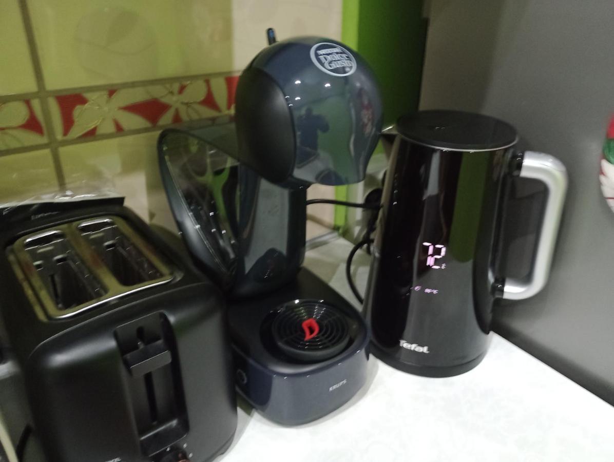 Apartament Venge -Cale Mieszkanie 46M2 Na Wylacznosc - Z Jedna Sypialnia I Jednym Sypialno-Salonem -3 Pietro Bez Windy- Rezerwacja Bez Karty Kredytowej-Klimatyzacja-Netflix-2 Lozeczka Dzieciece- Bezplatny Parking Publiczny فروتسواف المظهر الخارجي الصورة