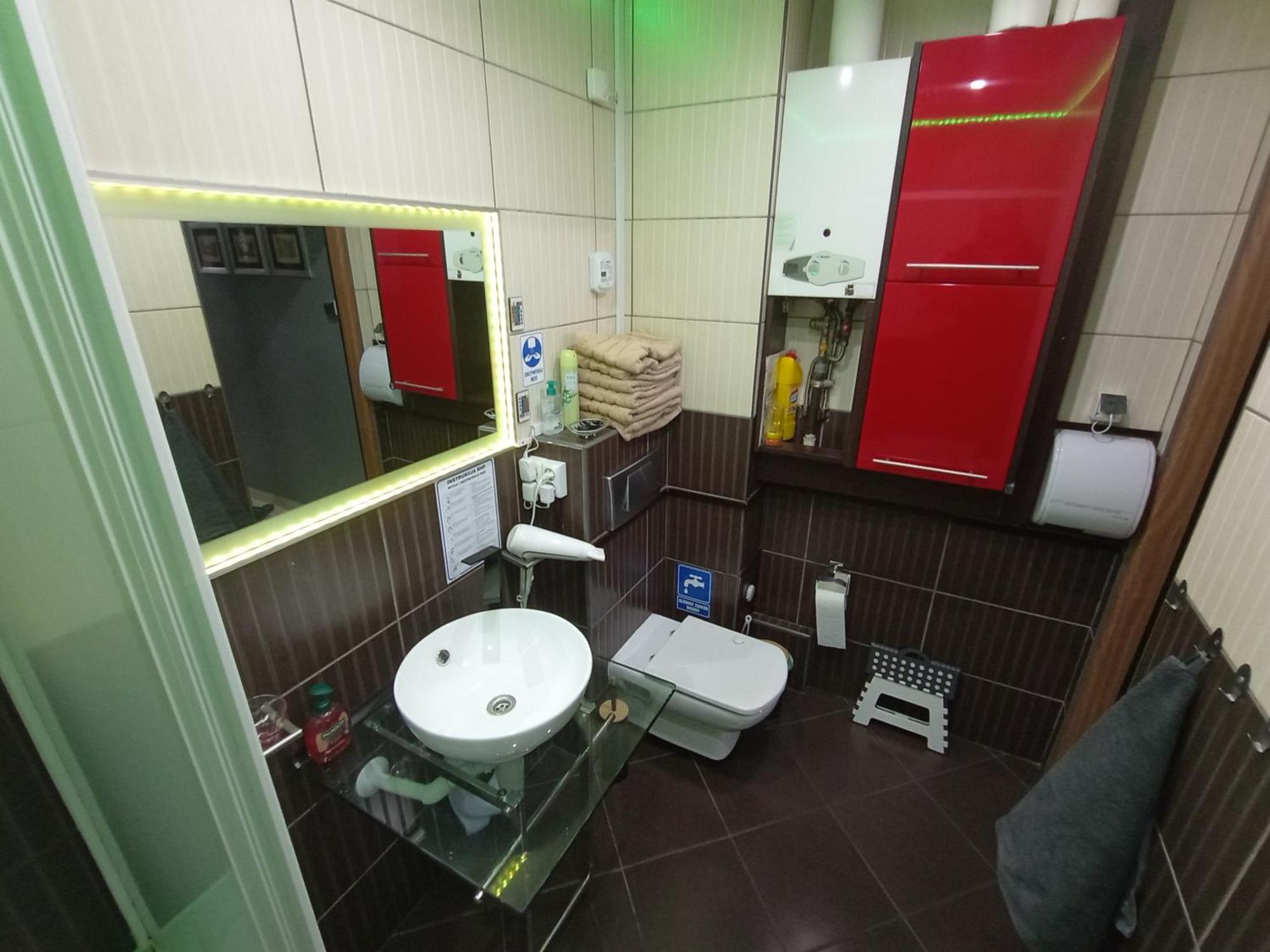 Apartament Venge -Cale Mieszkanie 46M2 Na Wylacznosc - Z Jedna Sypialnia I Jednym Sypialno-Salonem -3 Pietro Bez Windy- Rezerwacja Bez Karty Kredytowej-Klimatyzacja-Netflix-2 Lozeczka Dzieciece- Bezplatny Parking Publiczny فروتسواف المظهر الخارجي الصورة