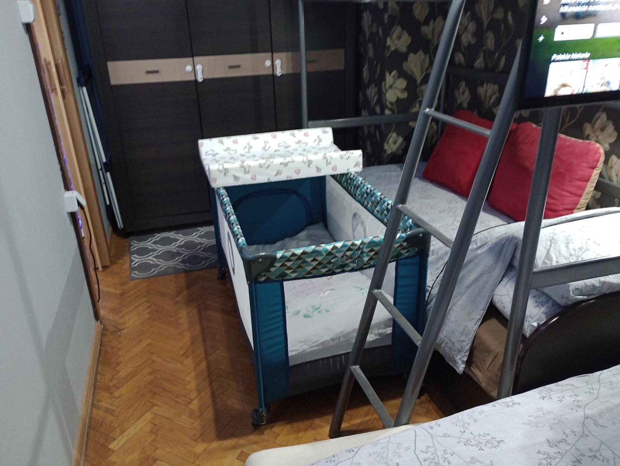 Apartament Venge -Cale Mieszkanie 46M2 Na Wylacznosc - Z Jedna Sypialnia I Jednym Sypialno-Salonem -3 Pietro Bez Windy- Rezerwacja Bez Karty Kredytowej-Klimatyzacja-Netflix-2 Lozeczka Dzieciece- Bezplatny Parking Publiczny فروتسواف المظهر الخارجي الصورة